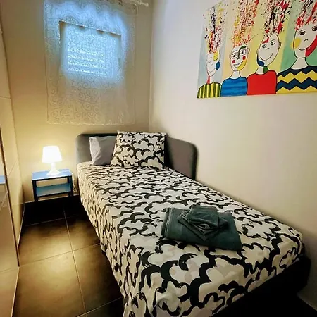 Casita Roja Apartment *